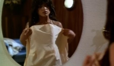 кадр из фильма Эммануэль 6 1988